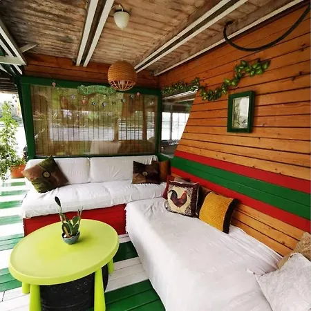 En Chillada River House * Belgrade