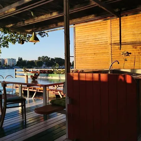 En Chillada River House
