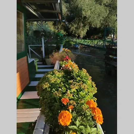 Holiday home En Chillada River House *